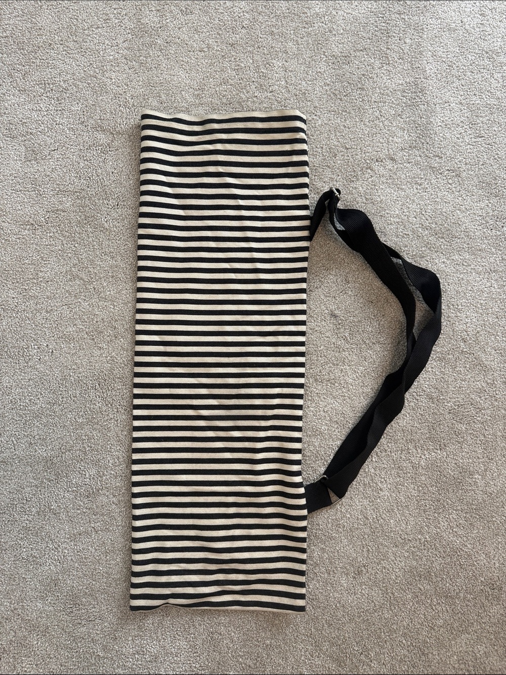 Yoga Mat Carrier Striped Black and Cream
